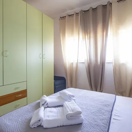 Solkira Apartment *